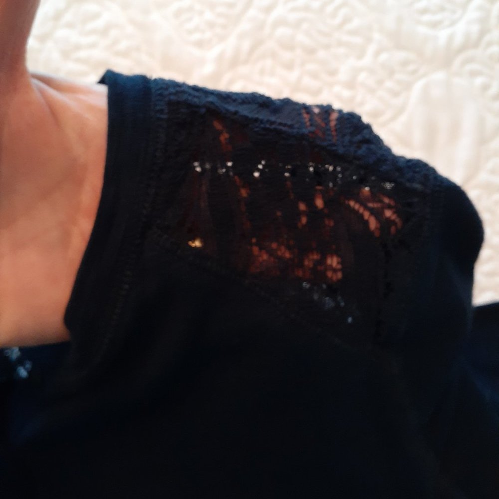 Sweater with lace - Picture 3 of 6